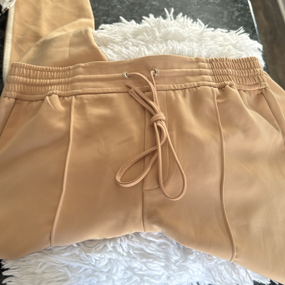 Brand New Nine West Beige Crop Dress Cargos Size 10 - Picture 2 of 5